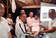 Ketua DPD PSI Tabanan Edi Wirawan Serahkan SK DPRt Kepada 12 Desa se-Kecamatan Tabanan